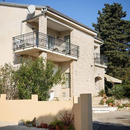 Villa Claudia Lemon Appartment Premantura Ngoại thất bức ảnh