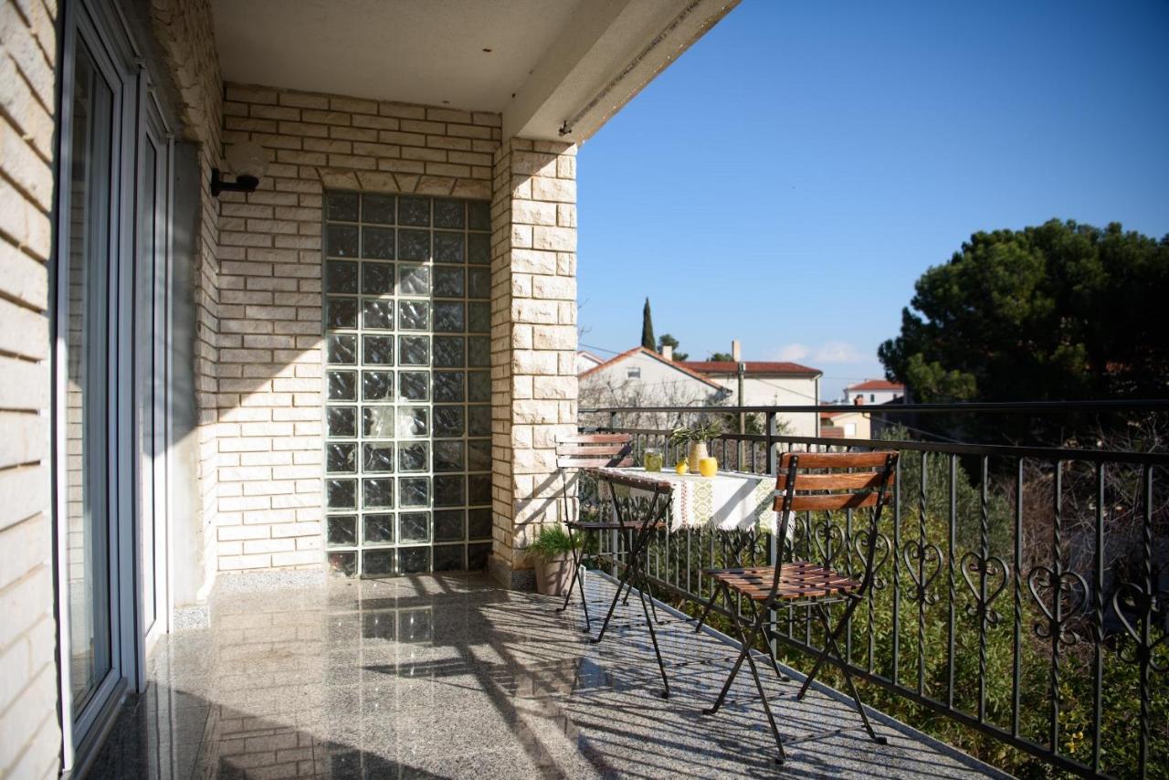 Villa Claudia Lemon Appartment Premantura Ngoại thất bức ảnh
