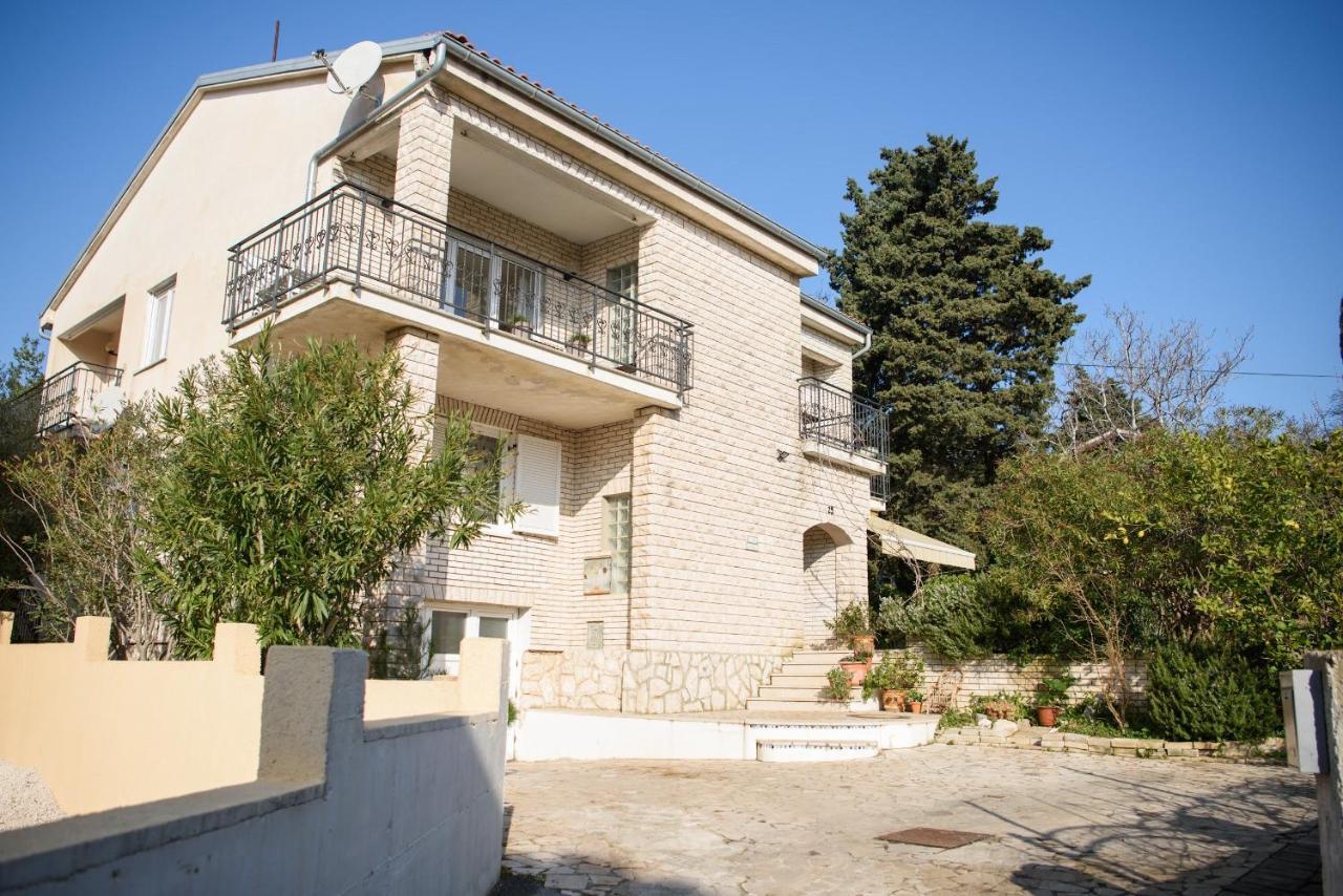 Villa Claudia Lemon Appartment Premantura Ngoại thất bức ảnh