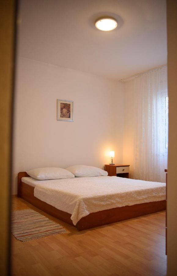 Villa Claudia Lemon Appartment Premantura Ngoại thất bức ảnh